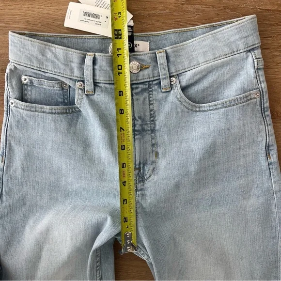 SPANX ReDefine Slim Straight Jeans Turner Wash Light Blue Denim Size 8 NWT - Picture 9 of 11
